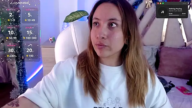 Snapshot of NyxAndria_1 chatting on November 24, 2025, 9:36 pm NyxAndria 1 online show from November 24, 2025, 9:36 pm