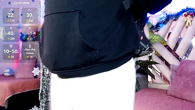 Snapshot of NyxAndria_1 chatting on December 13, 2025, 10:48 pm NyxAndria 1 online show from December 13, 2025, 10:48 pm