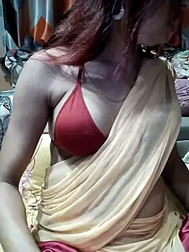 SANA-LEONI online show from October 11, 2025, 2:26 pm