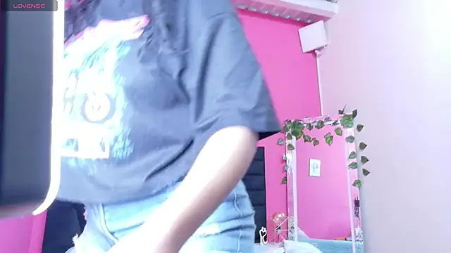 hotiergirl online show from October 11, 2025, 6:28 pm