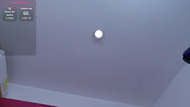 hotiergirl online show from February 27, 2026, 12:16 pm