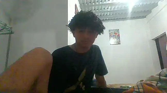 Snapshot of TwinklindoFJ chatting on January 13, 2025, 4:18 am TwinklindoFJ online show from January 13, 2025, 4:18 am