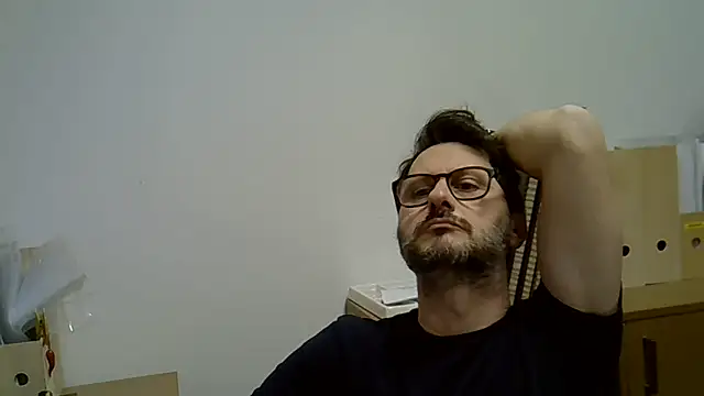 Snapshot of Cellino4 chatting on January 16, 2025, 5:23 pm Cellino4 online show from January 16, 2025, 5:23 pm