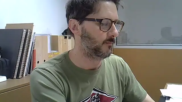 Snapshot of Cellino4 chatting on January 21, 2025, 5:20 pm Cellino4 online show from January 21, 2025, 5:20 pm