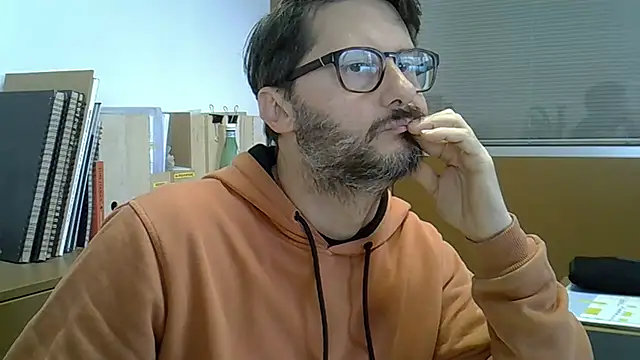 Snapshot of Cellino4 chatting on February 1, 2025, 10:15 am Cellino4 online show from February 1, 2025, 10:15 am