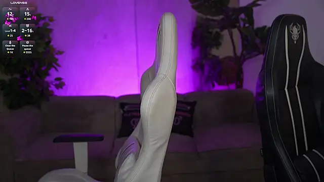 Lika Secret  online show from October 16, 2025, 10:44 pm