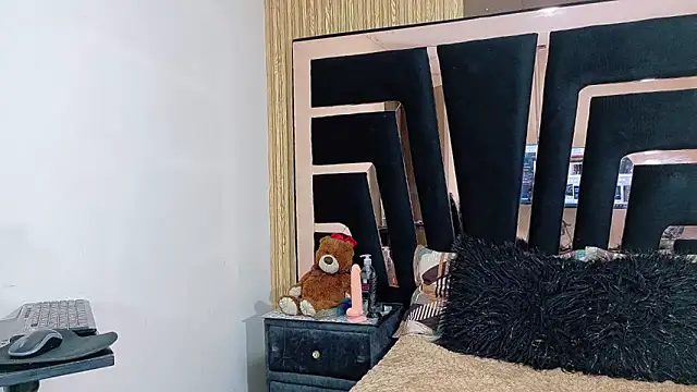 SolEvanss online show from September 9, 2025, 11:10 am