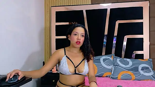 SolEvanss online show from September 28, 2025, 1:49 pm