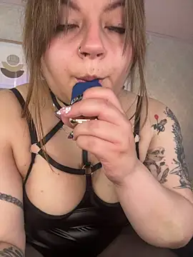 Veronica simons online show from February 19, 2026, 9:33 pm