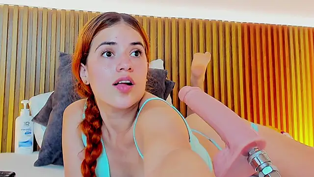 alliss ginger  online show from February 9, 2025, 2:06 am