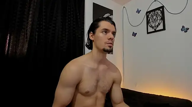 maxi styles online show from January 31, 2025, 9:16 pm