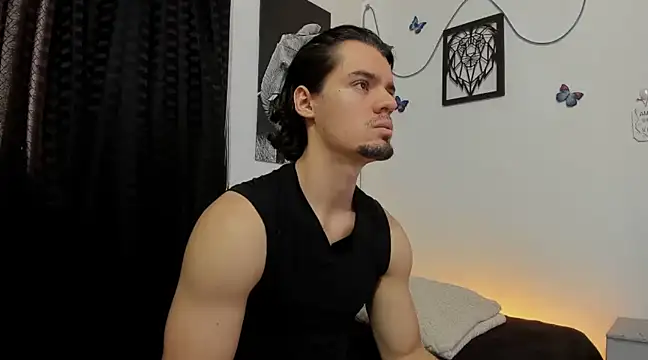 maxi styles online show from February 9, 2025, 6:16 pm