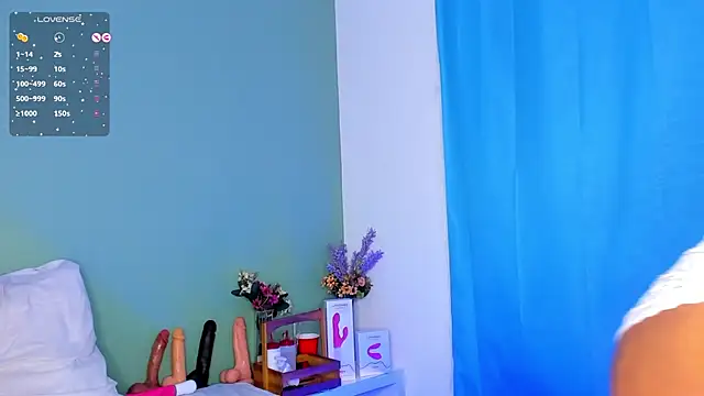 LovelyNickii online show from February 19, 2025, 3:27 pm