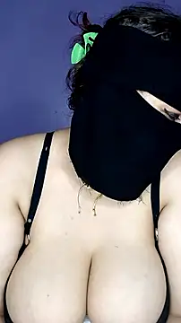 shosho500500 online show from November 3, 2025, 8:37 am