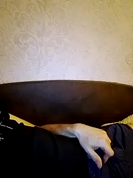 Snapshot of Lukas2204 chatting on November 10, 2025, 11:04 pm Lukas2204 online show from November 10, 2025, 11:04 pm