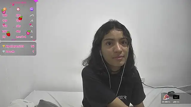 Lovelyamyy online show from January 14, 2025, 6:45 am