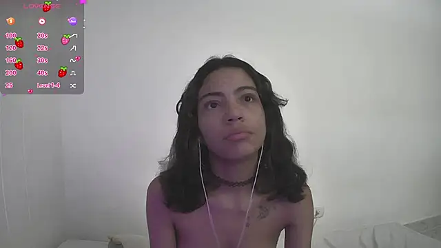 Lovelyamyy online show from January 17, 2025, 4:15 pm