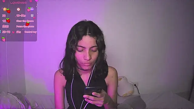 Lovelyamyy online show from January 19, 2025, 1:53 am