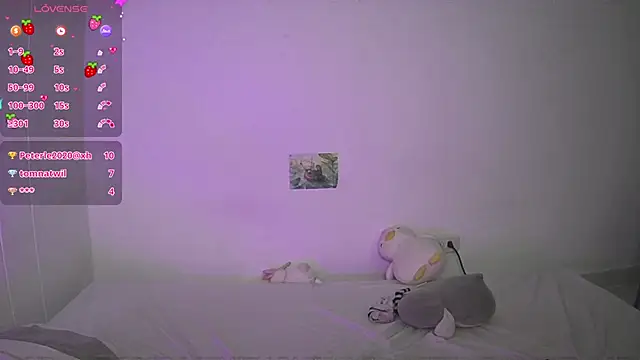 Lovelyamyy online show from January 19, 2025, 4:54 am