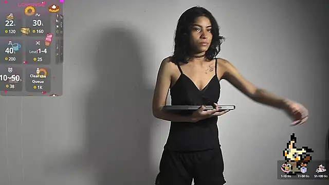 Lovelyamyy online show from March 13, 2025, 5:11 am