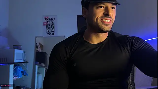 Snapshot of Lucasfit24 chatting on June 5, 2026, 2:51 am Lucasfit24 online show from June 5, 2026, 2:51 am