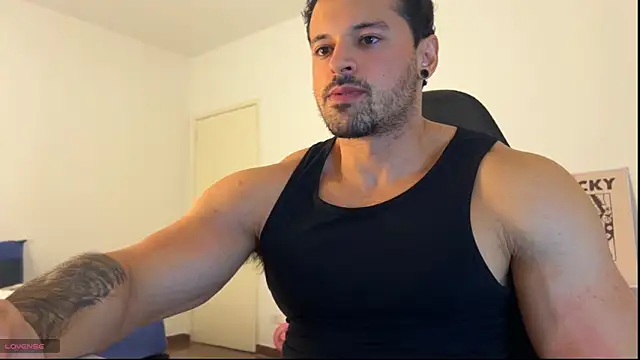 Snapshot of Lucasfit24 chatting on June 8, 2026, 1:28 am Lucasfit24 online show from June 8, 2026, 1:28 am