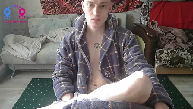 Snapshot of johnny_positive chatting on May 20, 2026, 3:02 am johnny positive online show from May 20, 2026, 3:02 am