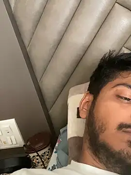 cute modell online show from October 12, 2025, 10:03 am