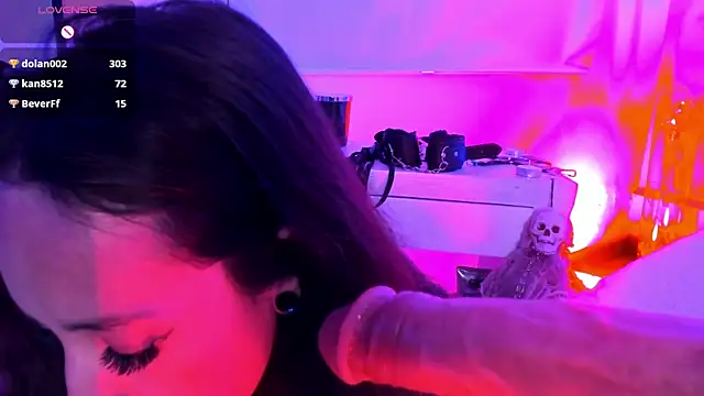 coral jonesss online show from January 5, 2026, 5:27 pm