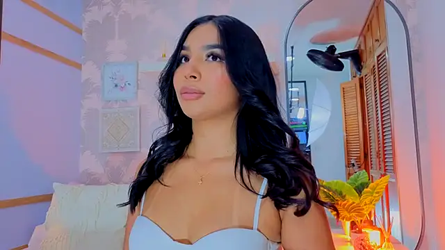 CharlotteGraay online show from February 20, 2026, 7:58 pm