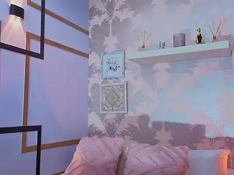 CharlotteGraay online show from February 24, 2026, 7:45 pm