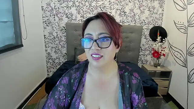 Victoria Adamns online show from February 22, 2025, 5:46 pm