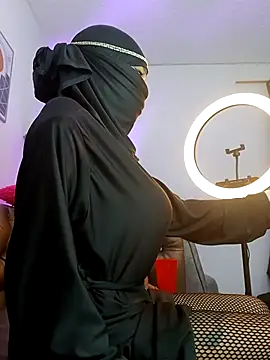 azahara faraah online show from November 1, 2025, 4:31 pm