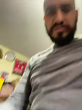 leonardohot1987 online show from January 11, 2025, 9:25 pm