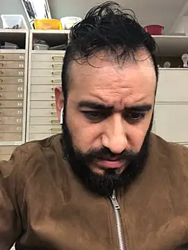 leonardohot1987 online show from January 27, 2025, 6:09 pm