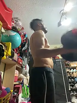 leonardohot1987 online show from March 7, 2025, 4:35 am