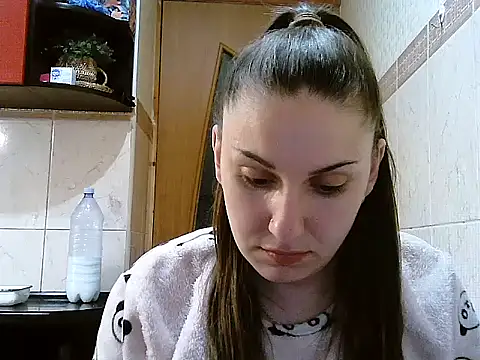 Yuliia30 online show from April 15, 2026, 7:10 pm