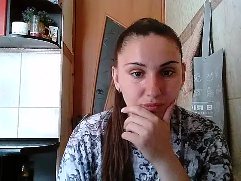 Yuliia30 online show from July 4, 2026, 9:26 am