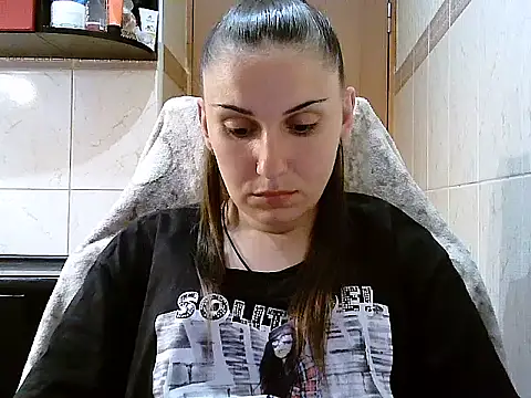 Yuliia30 online show from July 9, 2026, 3:27 pm