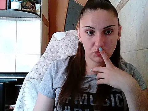 Yuliia30 online show from July 13, 2026, 11:24 am