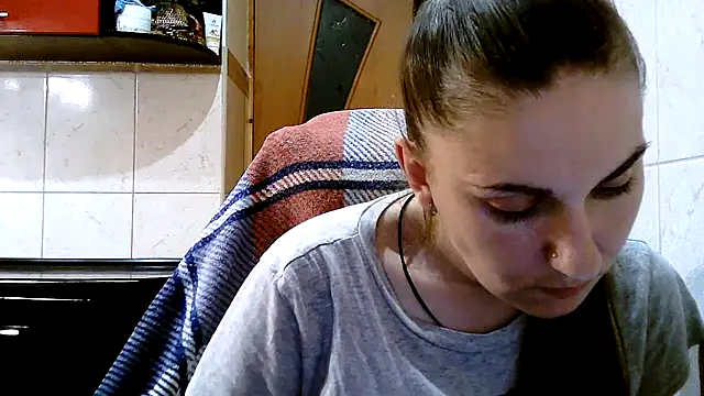 Yuliia30 online show from July 15, 2026, 7:52 pm