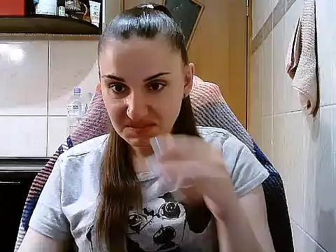 Yuliia30 online show from July 21, 2026, 5:26 pm