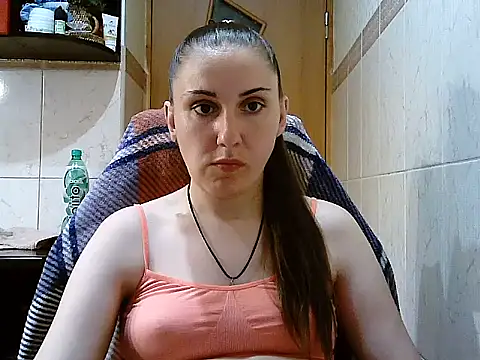 Yuliia30 online show from July 22, 2026, 4:10 pm