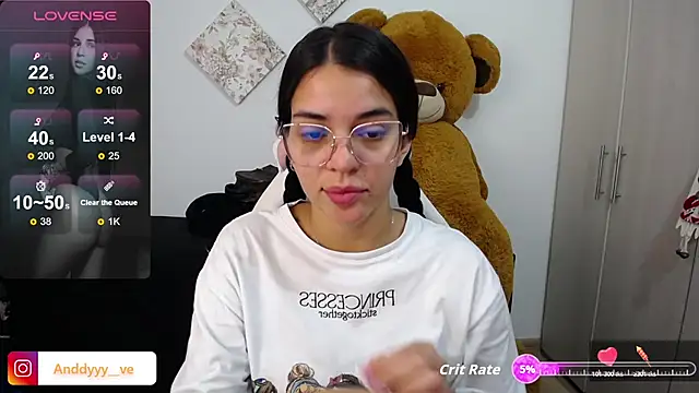Anddyy   online show from November 17, 2025, 2:12 pm