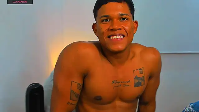 Snapshot of maxsteel177 chatting on March 15, 2025, 2:35 am maxsteel177 online show from March 15, 2025, 2:35 am