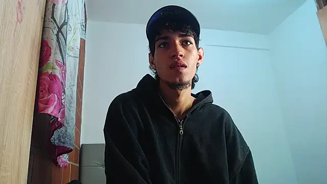 Alejandro bigdick x online show from February 6, 2025, 7:35 am