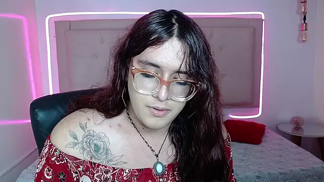 Snapshot of kathepickmanx chatting on October 19, 2025, 3:40 am kathepickmanx online show from October 19, 2025, 3:40 am