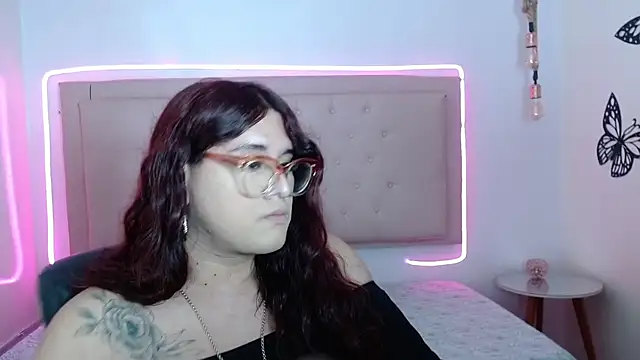 Snapshot of kathepickmanx chatting on October 21, 2025, 4:57 am kathepickmanx online show from October 21, 2025, 4:57 am