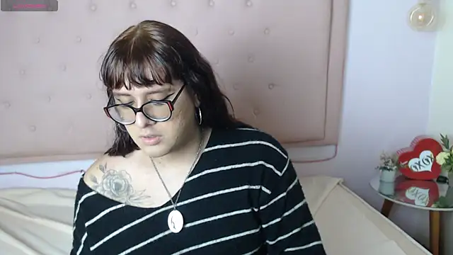 kathepickmanx online show from March 22, 2026, 4:05 am