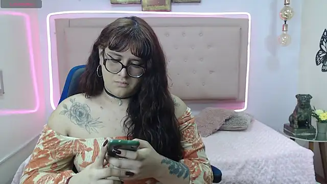 kathepickmanx online show from April 18, 2026, 3:32 am